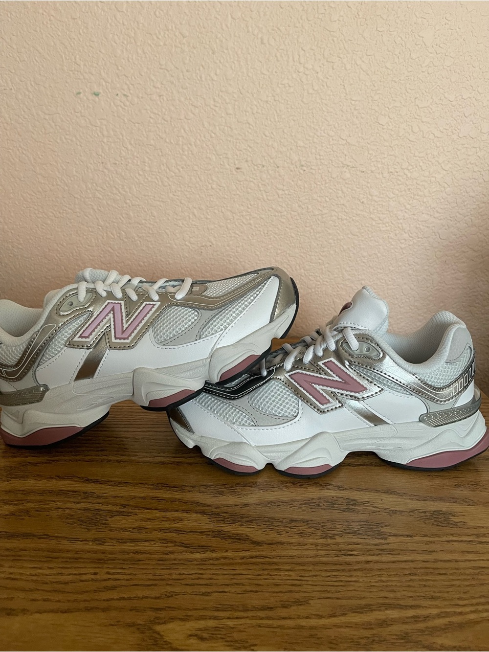New Balance 9060 Lace